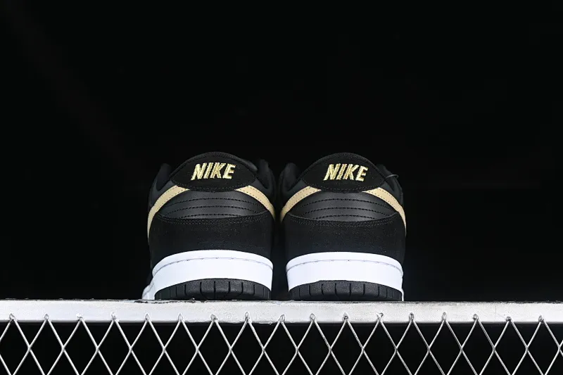 All categories Nk SB Dunk series Nk SB Dunk Low low-top sneakers K version Nk SB Dunk Low black and white gold dunk series low-top casual sports skateboard shoes BQ6817-002